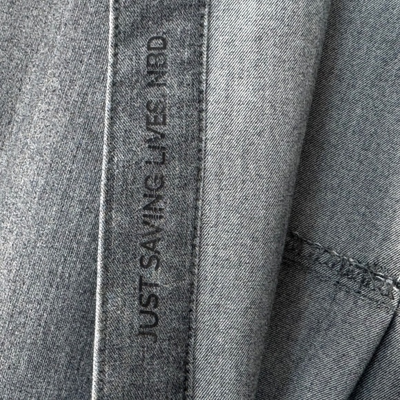 FIGS Graphite Scrub Set | Small Top + Small Tall Jogger Pants - Picture 2 of 12